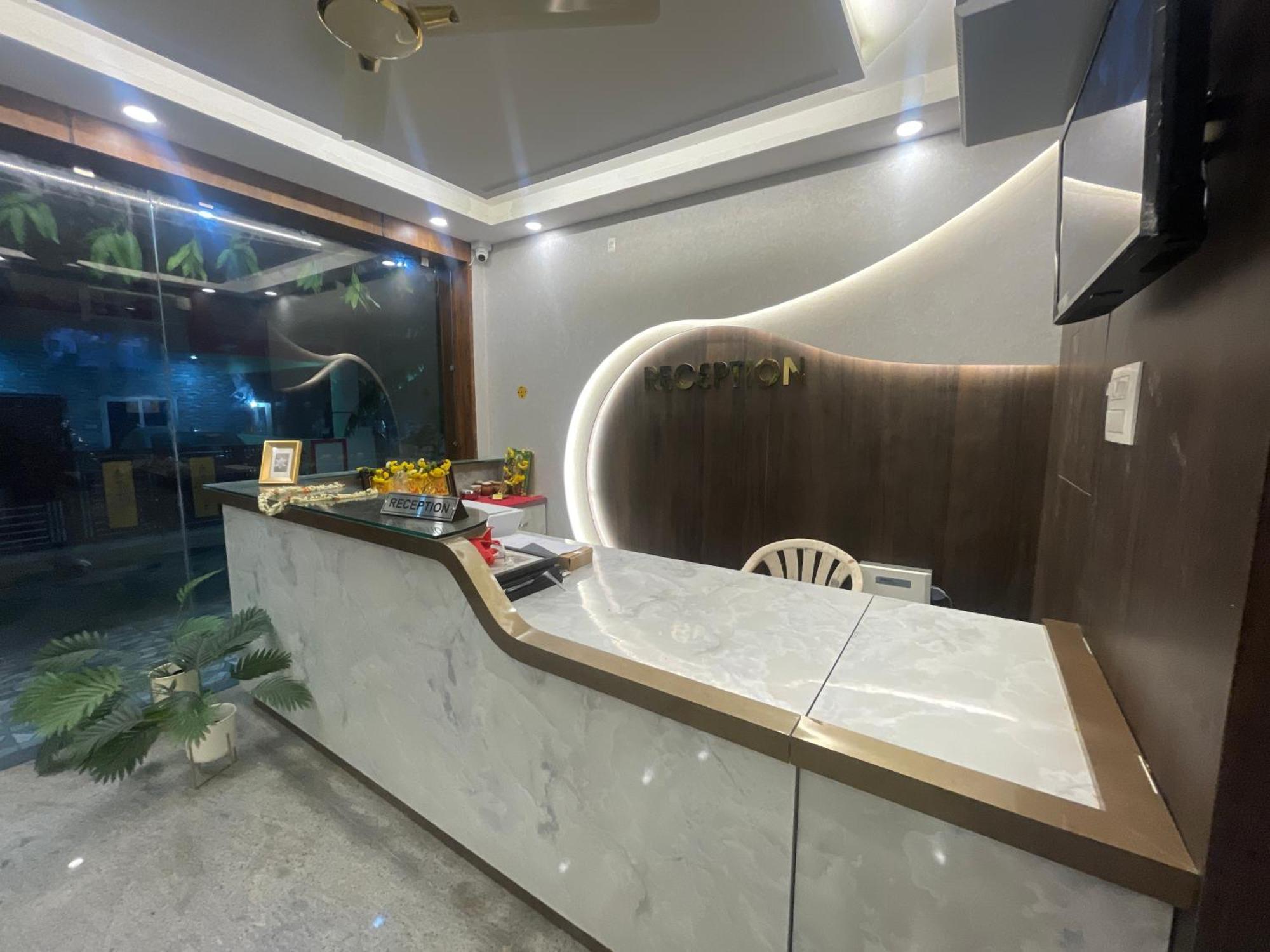 Sri Ganesh Residency 호텔 티루파티 외부 사진